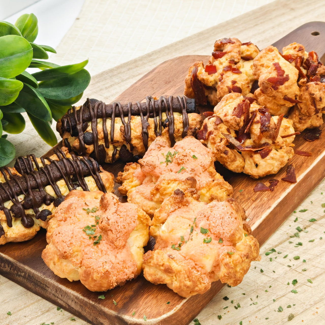脆脆鬆餅組合:明太子鹹鬆餅/煙肉楓糖鬆餅/雙重朱古力鬆餅 | Crispy Scone Combo: Mentaiko Savory Scone/Bacon Maple Scone/Double Chocolate Scone