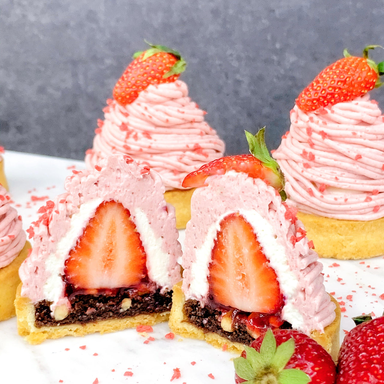 迷你草莓雪山撻 | Petite Strawberry Mont Blanc Tart