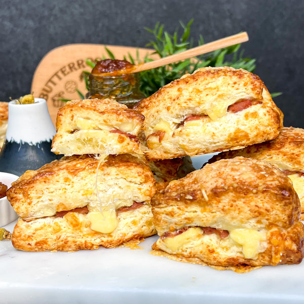 三重芝士西班牙火腿英式鬆餅配焦糖蘋果果醬 | Triple Cheese Jamón Serrano Ham Savoury Scones